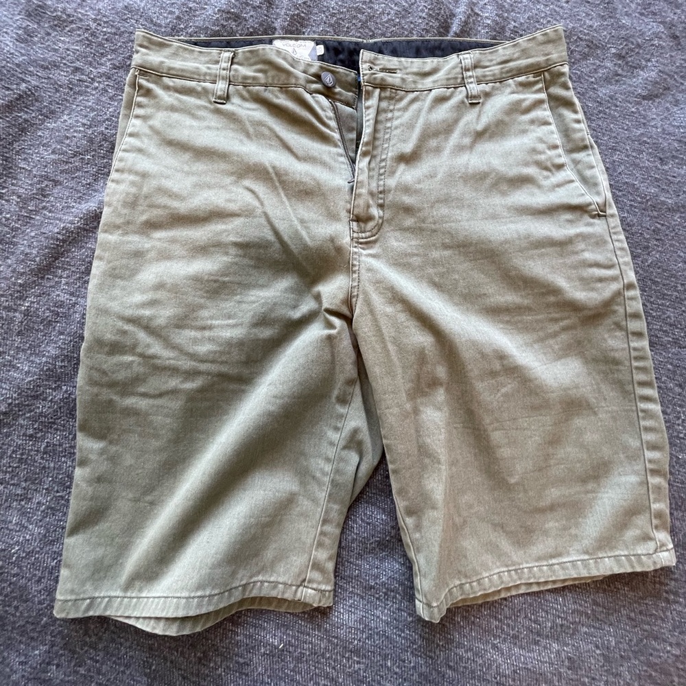 Green Volcom shorts size 33
